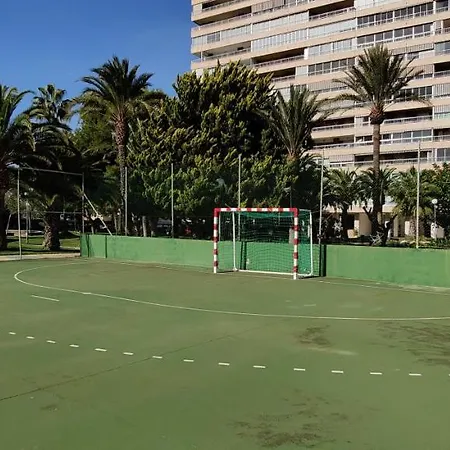 <1 Min Beach, Sea Views, Ac, Wifi, Pool, 3xtennis * Alicante